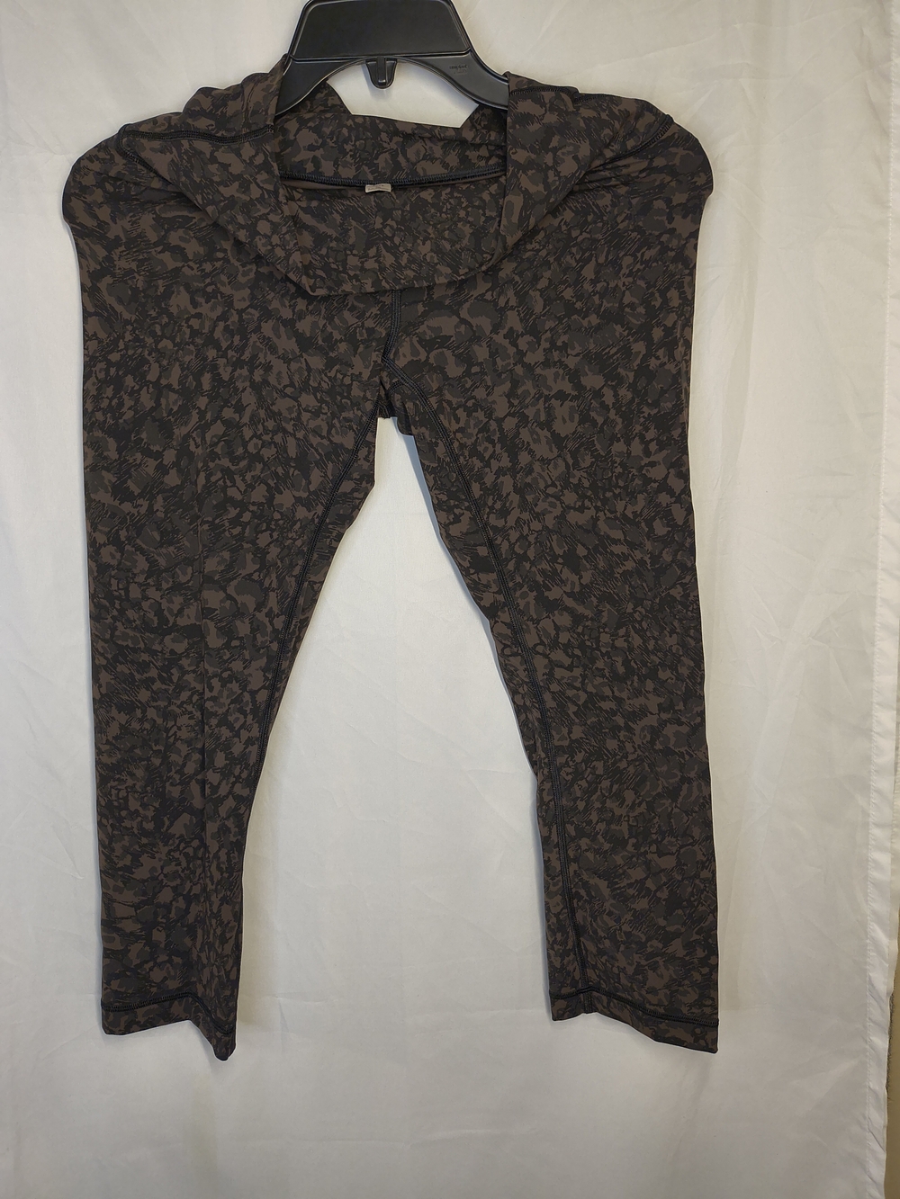 lululemon athletica Brown/Black Patterned Capris
